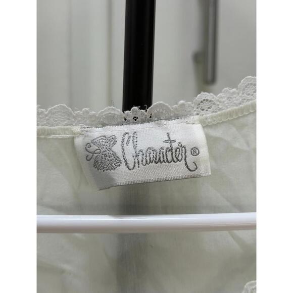 Character White Lace Trim Nightgown Floral Embroidered Short Sleeve Women’s M - Picture 5 of 6